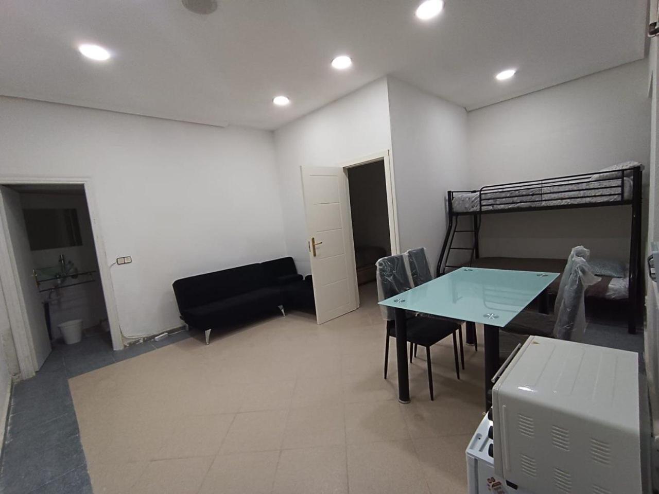 Parsa Residencial House Hotel Madrid Bagian luar foto
