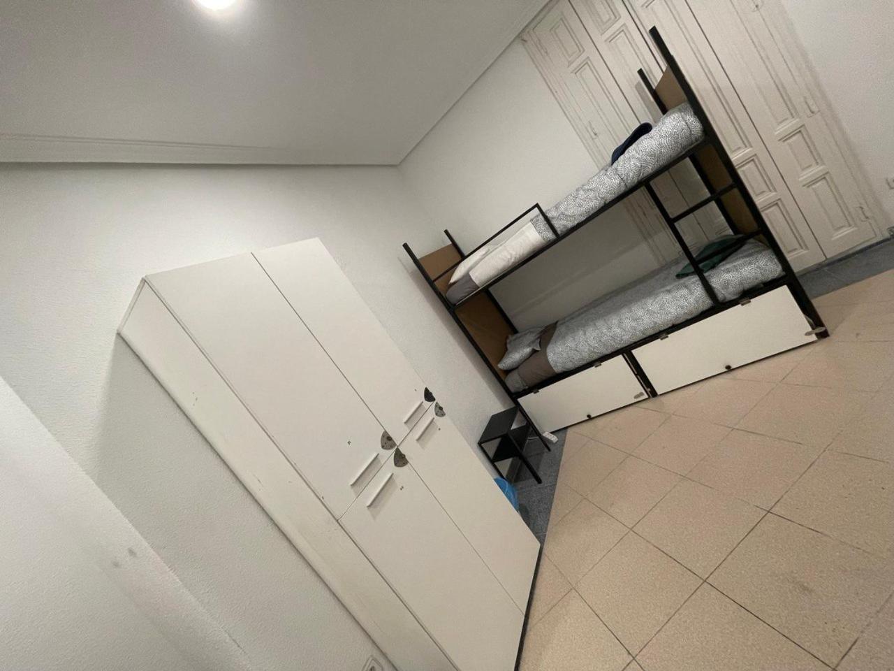 Parsa Residencial House Hotel Madrid Bagian luar foto
