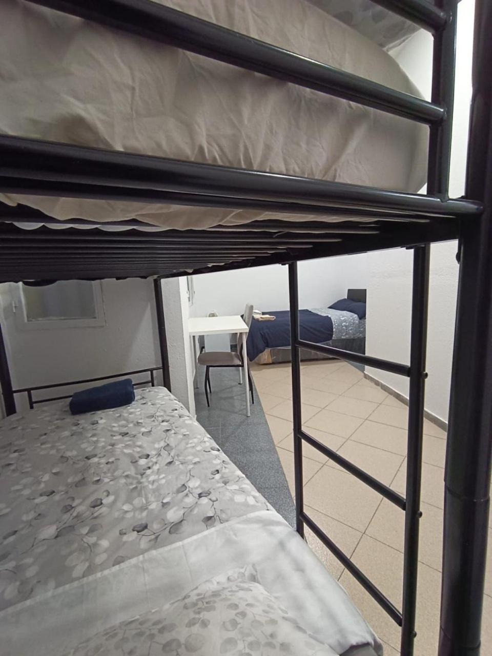 Parsa Residencial House Hotel Madrid Bagian luar foto