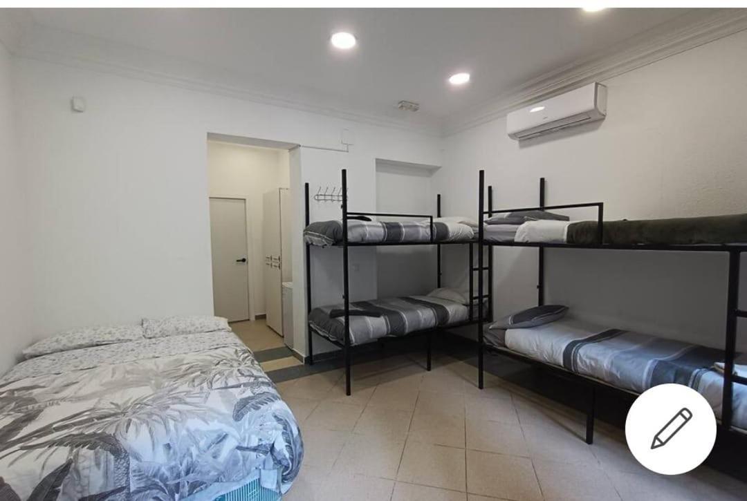Parsa Residencial House Hotel Madrid Bagian luar foto