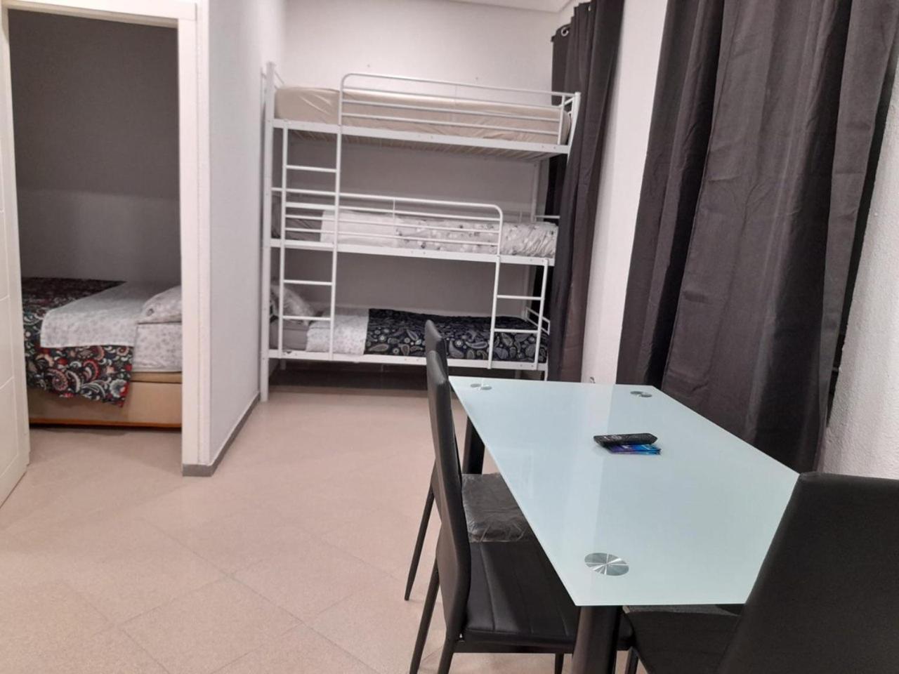 Parsa Residencial House Hotel Madrid Bagian luar foto