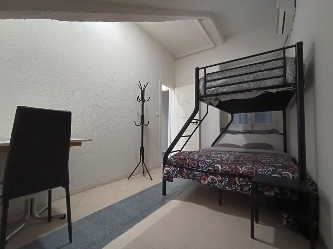 Parsa Residencial House Hotel Madrid Bagian luar foto