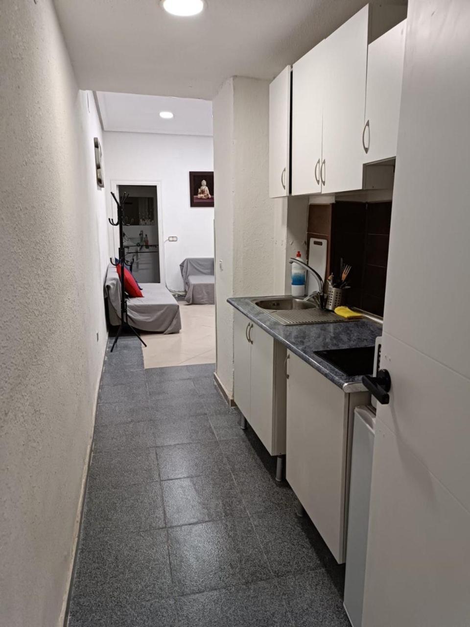 Parsa Residencial House Hotel Madrid Bagian luar foto